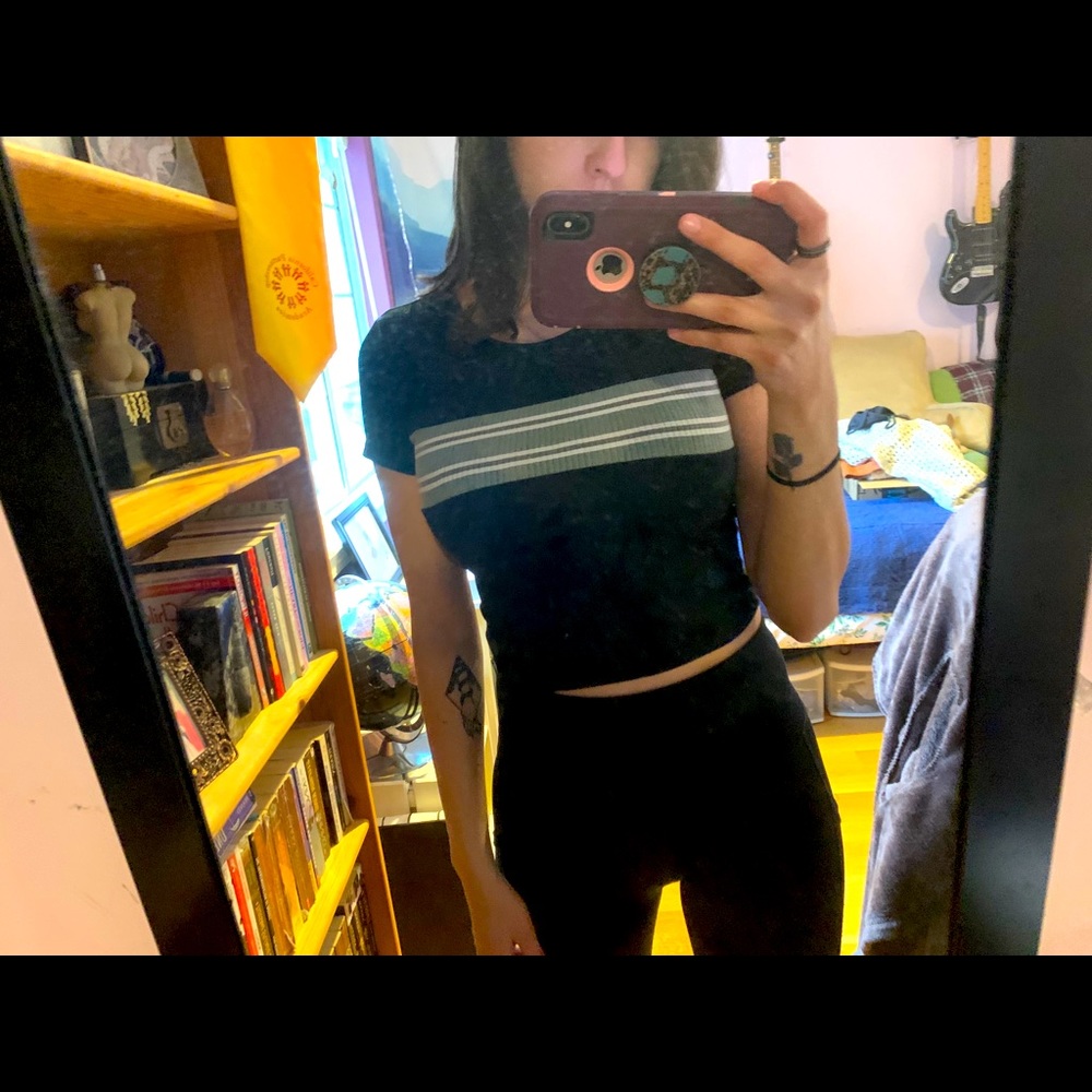 🔴 5 for $25 🔴 Pacsun Crop top